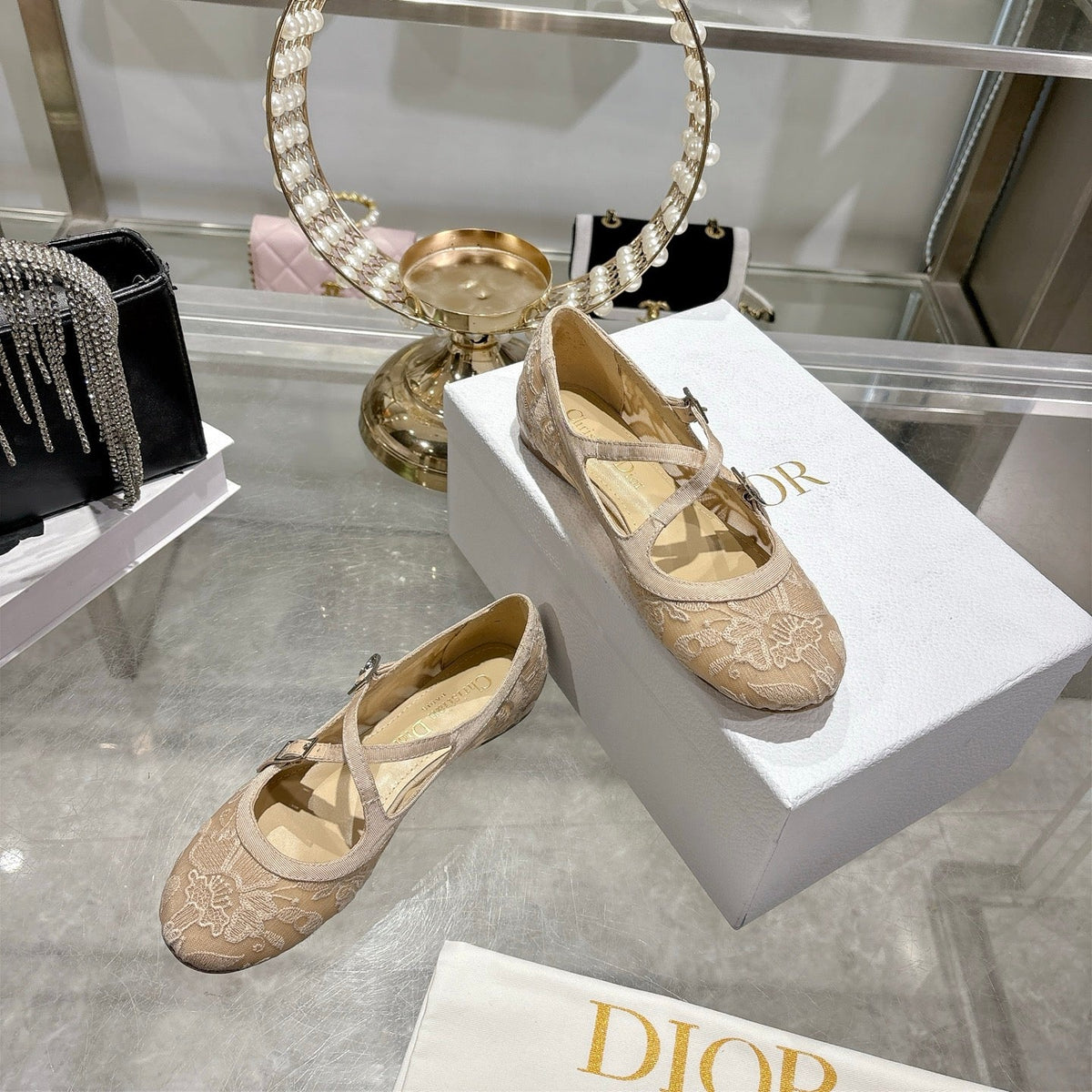 CD Very Ballet Flat Beige Lace 679840