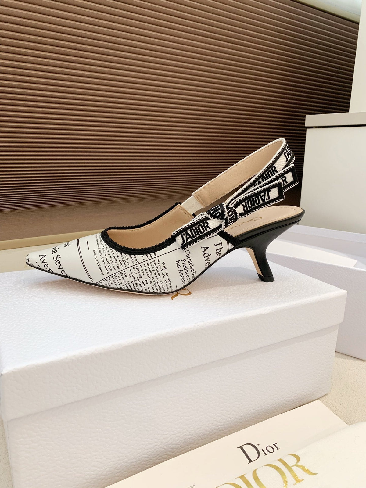 CD 26 Slingback 65 White Black Technology Fabric 614905