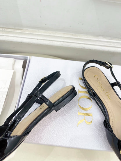 CD 25 Slingback Flat Black Patent Leather 307438