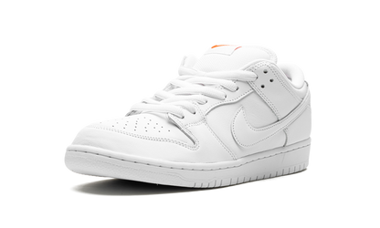 SB Dunk Low Pro "Triple White" FJ1674 100