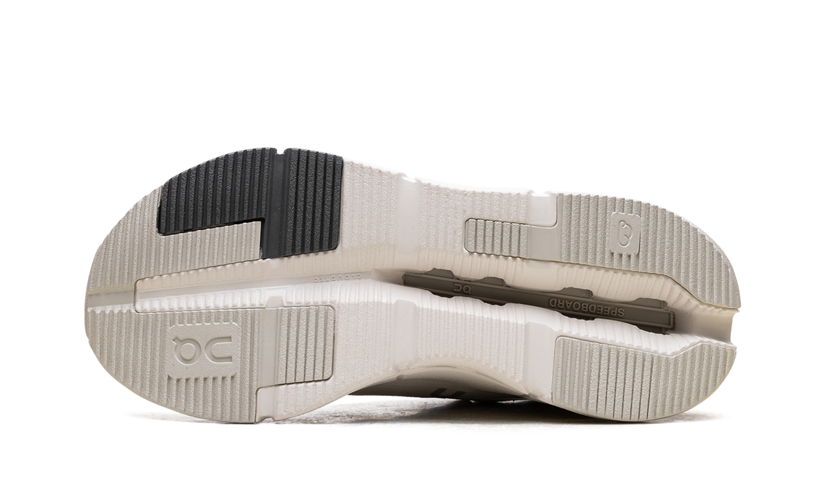 Cloudnova 2 WMNS "Ice Sand" 3WE30222053