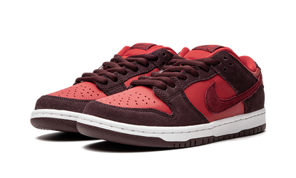 SB Dunk Low "Cherry" DM0807 600