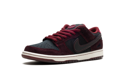 SB Dunk Low "Riot Skateshop Special Box" FZ1289 200 Specialbox