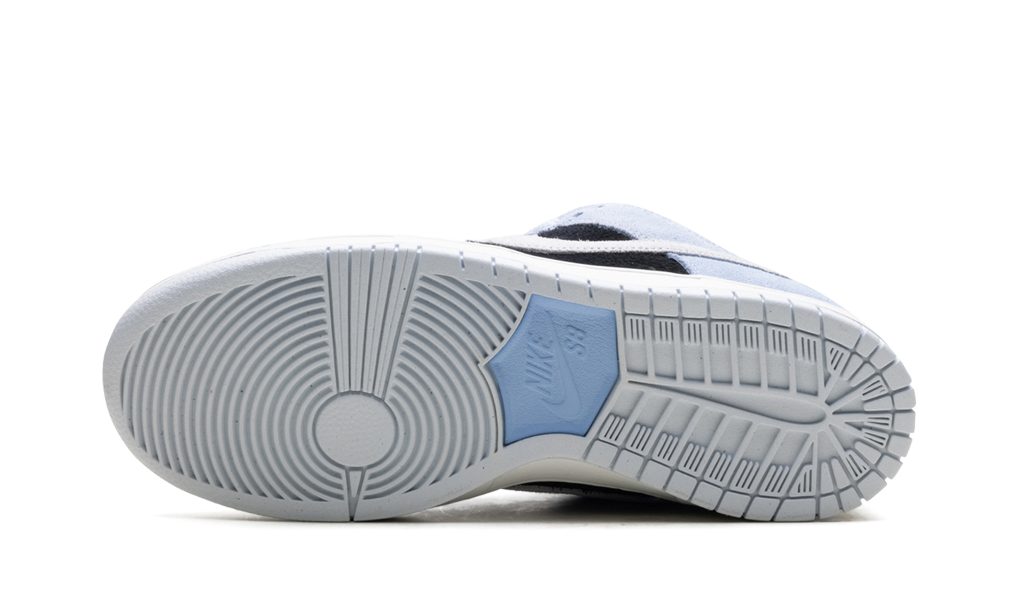SB Dunk Low "Aluminum" HF3063 400