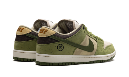 SB Dunk Low "Yuto Horigome - Matcha" HF8022 300