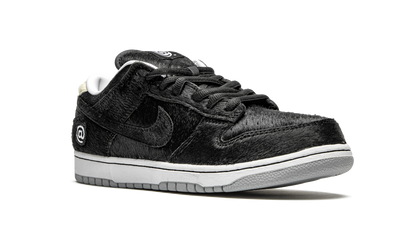 SB Dunk Low "Medicom Toy - BE@RBRICK" CZ5127 001