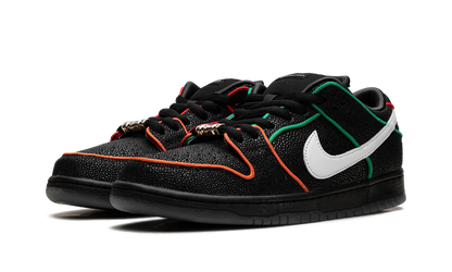 SB Dunk Low "Bronx Girls Skate" HV1664 001