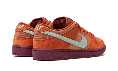SB Dunk Low Pro Prm "Mystic Red" DV5429 601