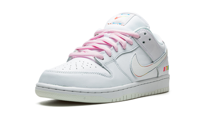 SB Dunk Low Pro BeTrue "Be True" DR4876 100