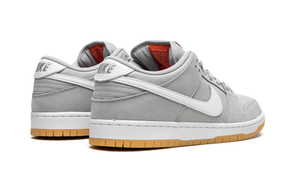 SB Dunk Low Pro ISO "Grey / Gum" DV5464 001