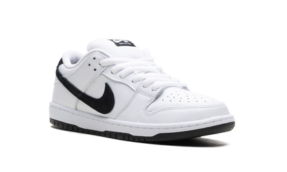 SB Dunk Low "White Black" HF3704 100