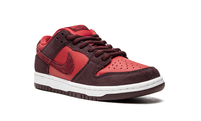 SB Dunk Low "Cherry" DM0807 600